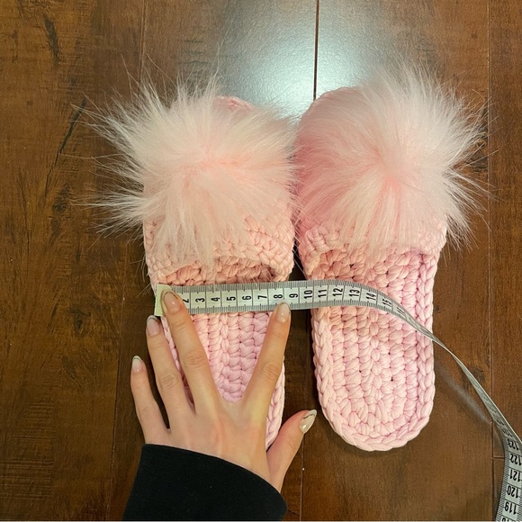 Crotchet Slippers, light pink, size 5 - Picture 5 of 5